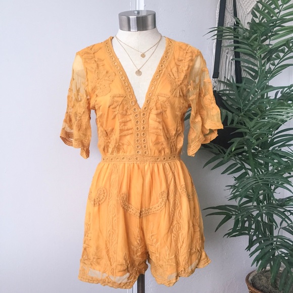 NWT Mustard Lace Romper - Picture 5 of 7